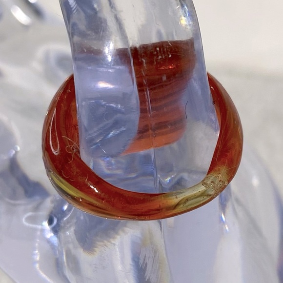 Vintage Art Glass Handmade Red Yellow Black Band Ring - Picture 4 of 12